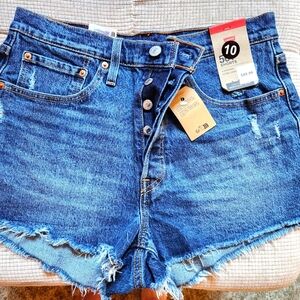 NWT Levi's denim shorts